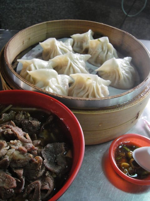 竹東夜市 – 阿英鮮肉湯包