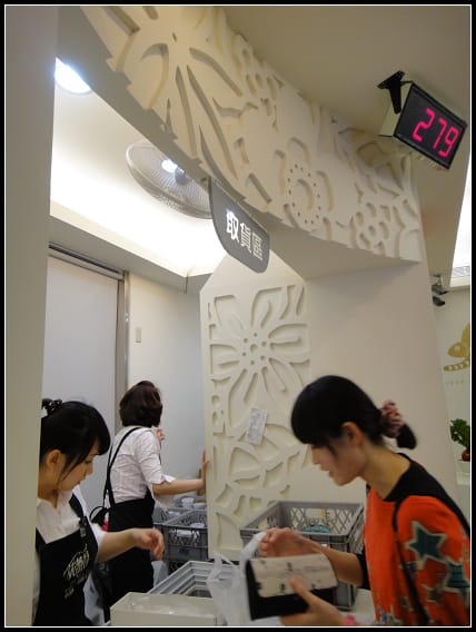 台南-周氏蝦捲&依蕾特布丁&東東蝦餅