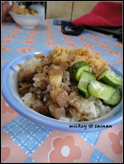 台南-保安路(茂雄肉圓、木西米榚店、赤崁棺材板)