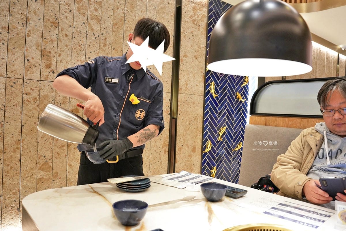 竹北-老井極上燒肉✔來自台中的超人氣燒肉店✔桌邊服務徍✔雞湯 竹北-老井極上燒肉✔來自台中的超人氣燒肉店✔桌邊服務徍✔雞湯