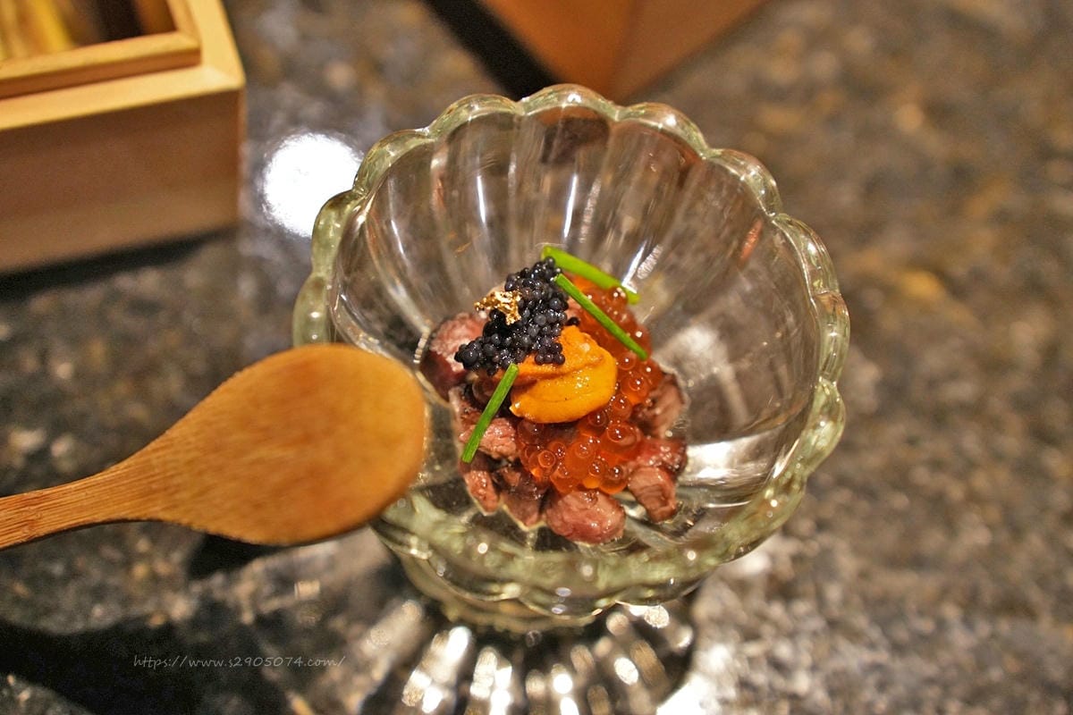 高雄-和牛賀日本和牛炭火燒肉專門店(高雄美術館店) 高雄-和牛賀日本和牛炭火燒肉專門店(高雄美術館店)
