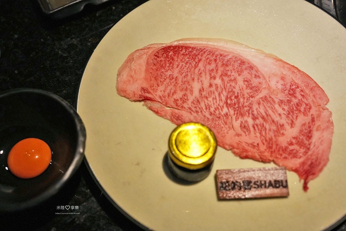 高雄-和牛賀日本和牛炭火燒肉專門店(高雄美術館店) 高雄-和牛賀日本和牛炭火燒肉專門店(高雄美術館店)