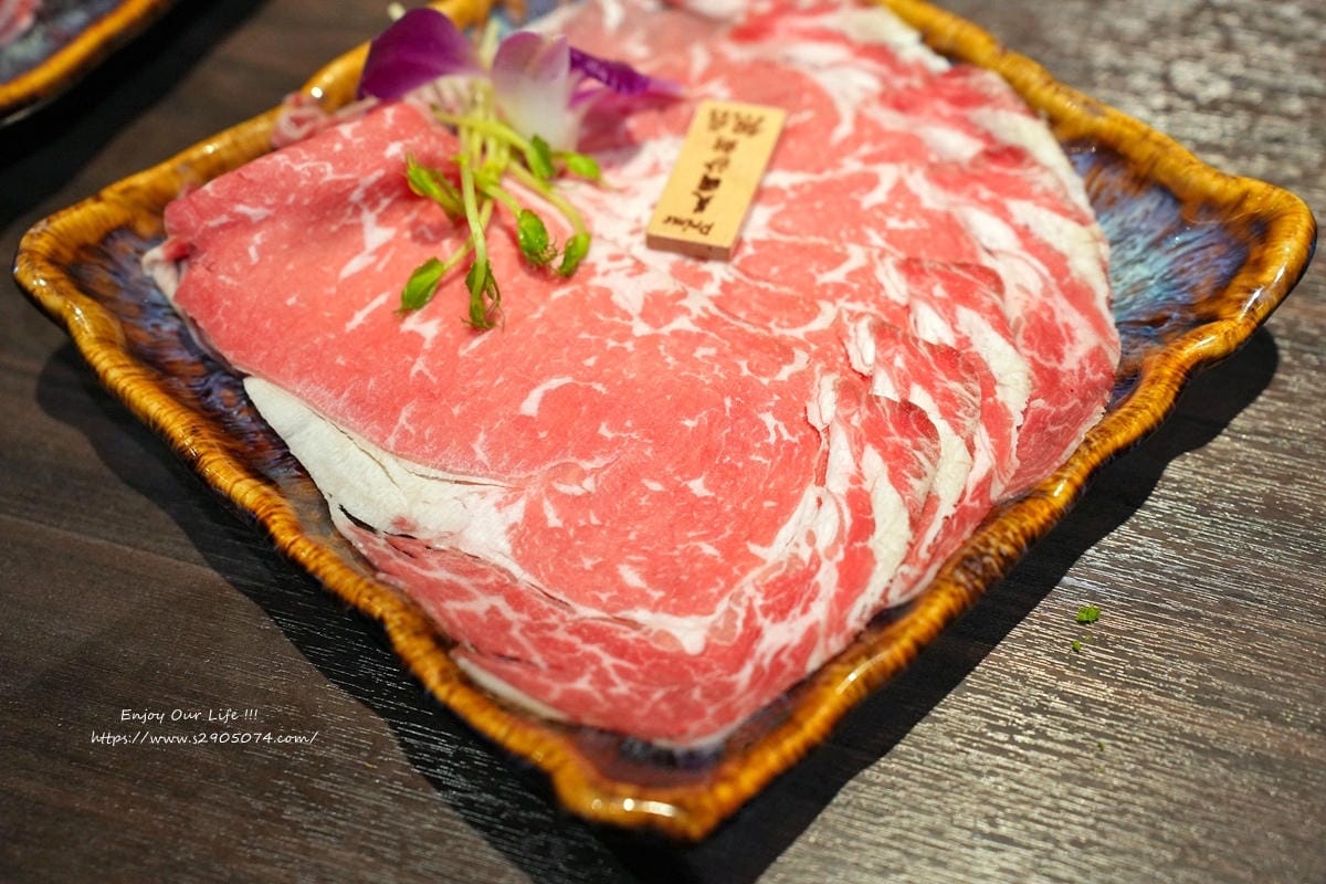 高雄-銅花精緻涮涮鍋 (美術館店)➤無法取代的地位 高雄-銅花精緻涮涮鍋 (美術館店)➤無法取代的地位