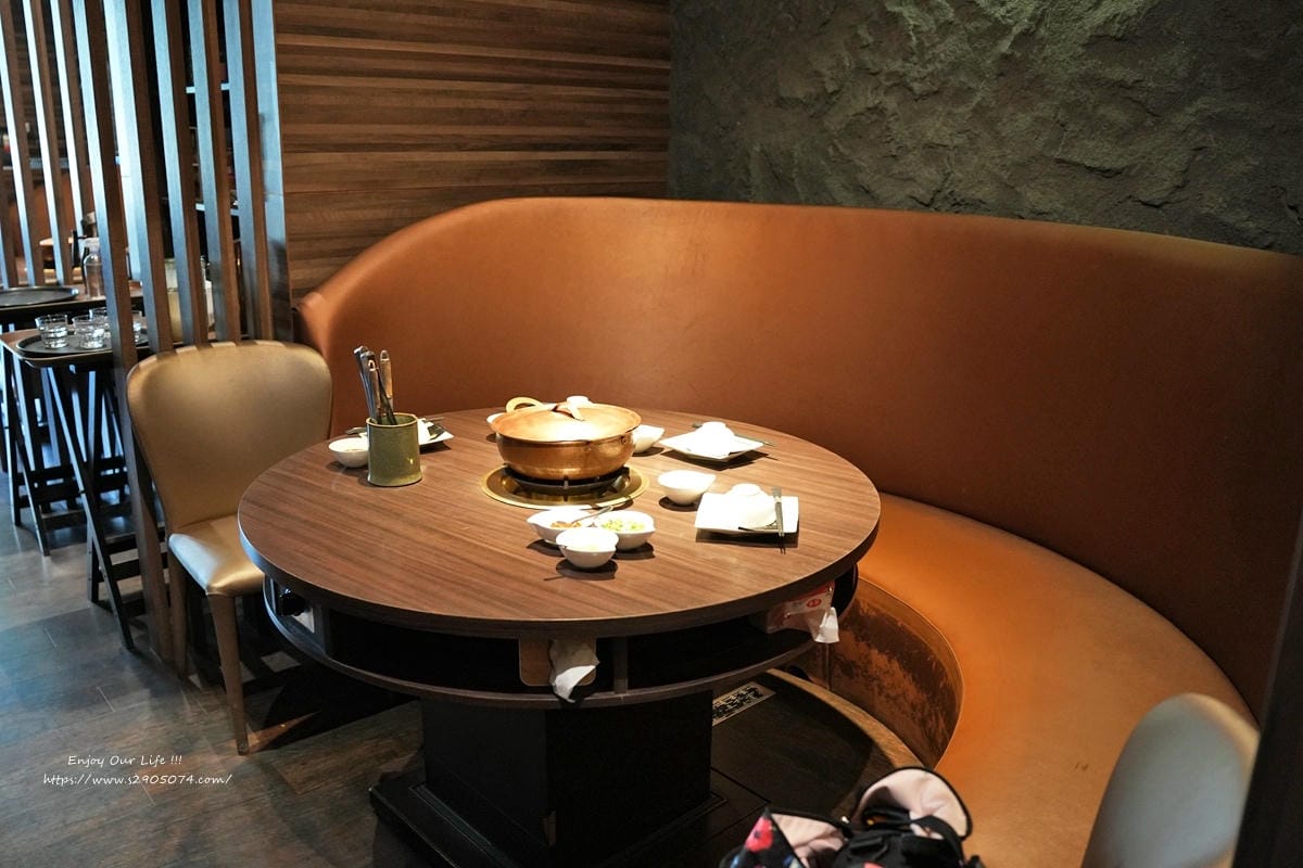 高雄-銅花精緻涮涮鍋 (美術館店)➤無法取代的地位 高雄-銅花精緻涮涮鍋 (美術館店)➤無法取代的地位