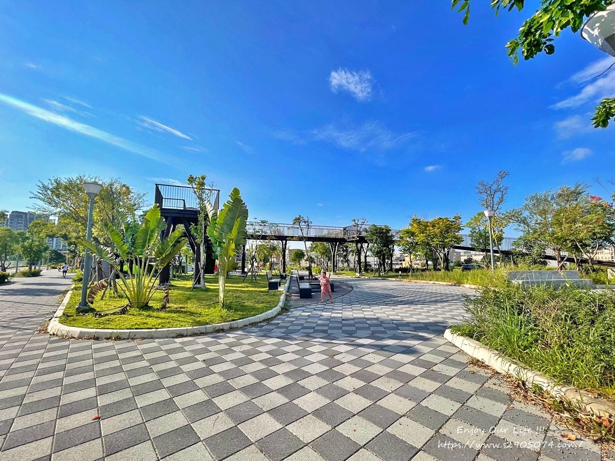 新竹竹東-東正公園➤台泥公園附近➤腹地大➤玩完來去中油資源莊 新竹竹東-東正公園➤台泥公園附近➤腹地大➤玩完來去中油資源莊