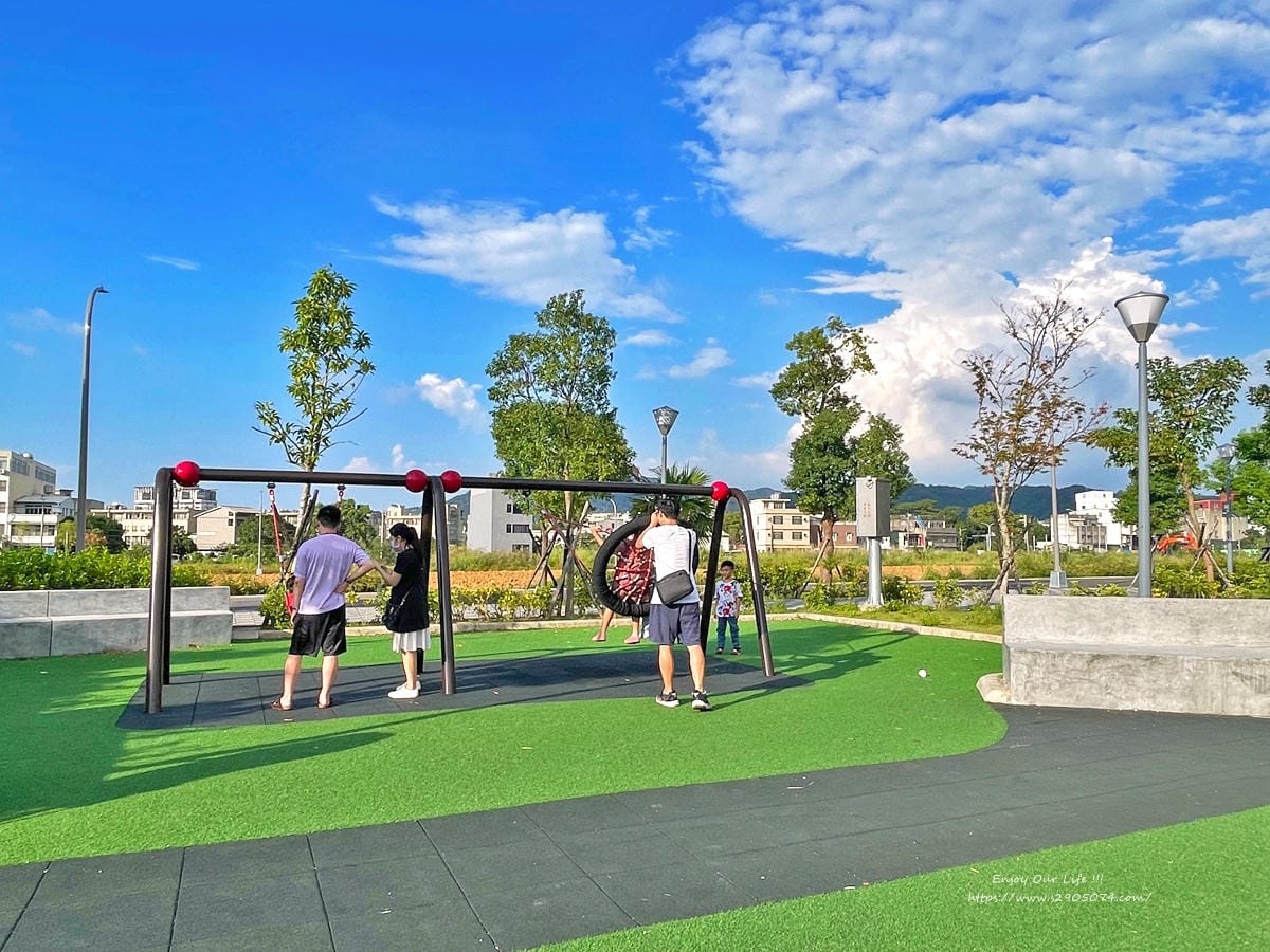 新竹竹東-東正公園➤台泥公園附近➤腹地大➤玩完來去中油資源莊 新竹竹東-東正公園➤台泥公園附近➤腹地大➤玩完來去中油資源莊
