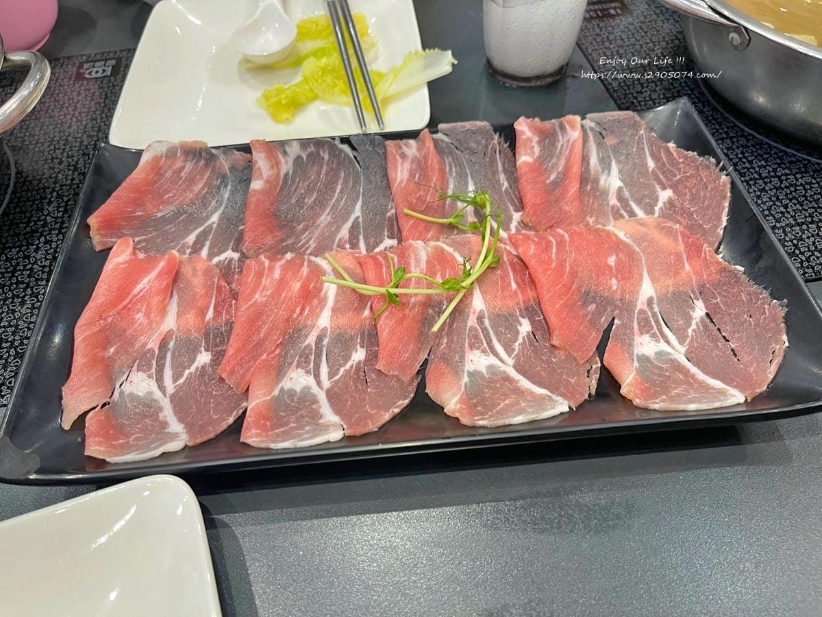 新竹-荖子鍋Plus✔大潤發好停車✔個人鍋✔自助吧、飲料、霜 新竹-荖子鍋Plus✔大潤發好停車✔個人鍋✔自助吧、飲料、霜