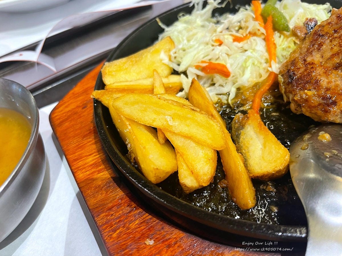 新竹-肉的長谷川✔巨城美食街餐廰✔超人氣日本漢堡排名店 新竹-肉的長谷川✔巨城美食街餐廰✔超人氣日本漢堡排名店
