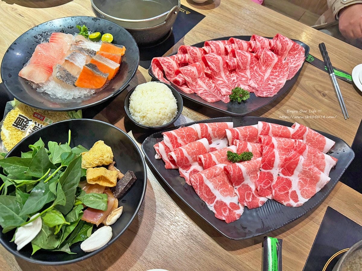 竹北-竹間精緻鍋物 ✔蔬食自助吧✔明治冰淇淋、飲料請自取✔個 竹北-竹間精緻鍋物 ✔蔬食自助吧✔明治冰淇淋、飲料請自取✔個