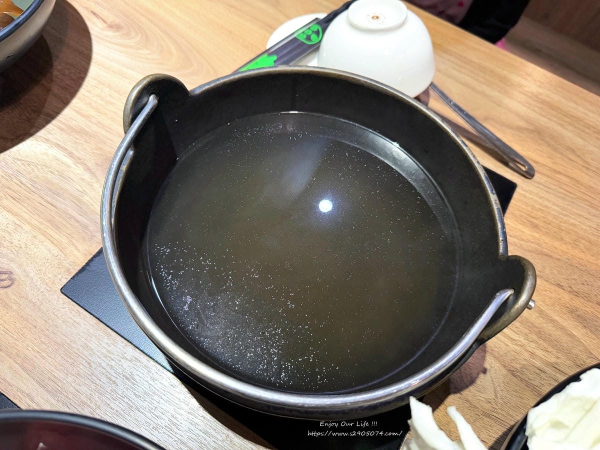 竹北-竹間精緻鍋物 ✔蔬食自助吧✔明治冰淇淋、飲料請自取✔個 竹北-竹間精緻鍋物 ✔蔬食自助吧✔明治冰淇淋、飲料請自取✔個