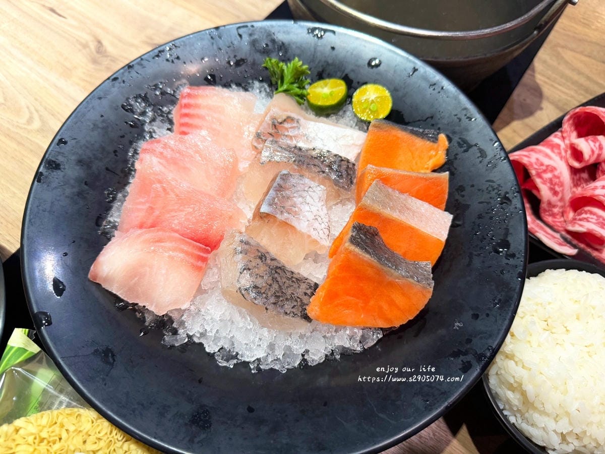 竹北-竹間精緻鍋物 ✔蔬食自助吧✔明治冰淇淋、飲料請自取✔個 竹北-竹間精緻鍋物 ✔蔬食自助吧✔明治冰淇淋、飲料請自取✔個