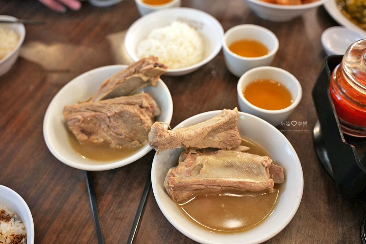 新加坡-松發肉骨茶✔必吃人氣美食✔肉骨茶外其他配菜也很好吃✔ 新加坡-松發肉骨茶✔必吃人氣美食✔肉骨茶外其他配菜也很好吃✔