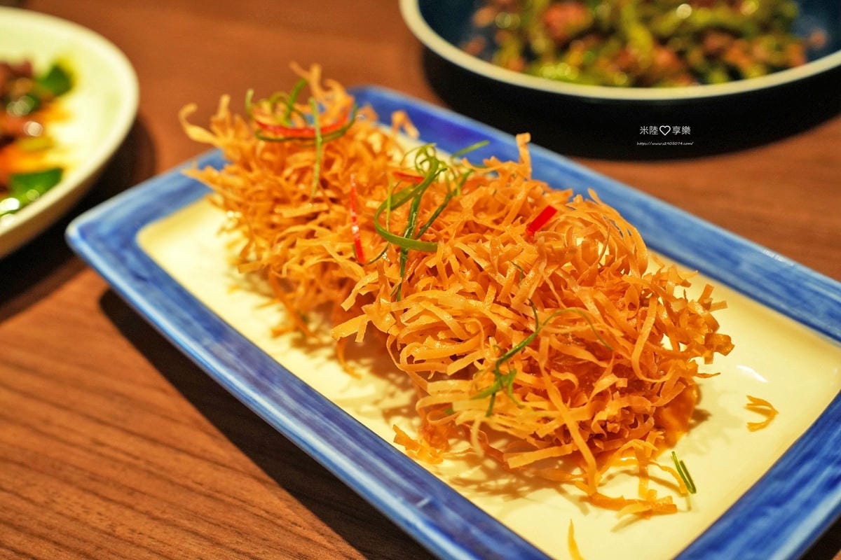 竹北-開飯川食堂➤開飯X鄭智善聯名新品✔麻辣奶油金絲蝦球✔鳥 竹北-開飯川食堂➤開飯X鄭智善聯名新品✔麻辣奶油金絲蝦球✔鳥