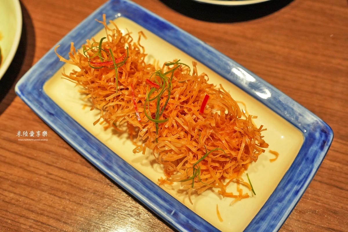 竹北-開飯川食堂➤開飯X鄭智善聯名新品✔麻辣奶油金絲蝦球✔鳥 竹北-開飯川食堂➤開飯X鄭智善聯名新品✔麻辣奶油金絲蝦球✔鳥