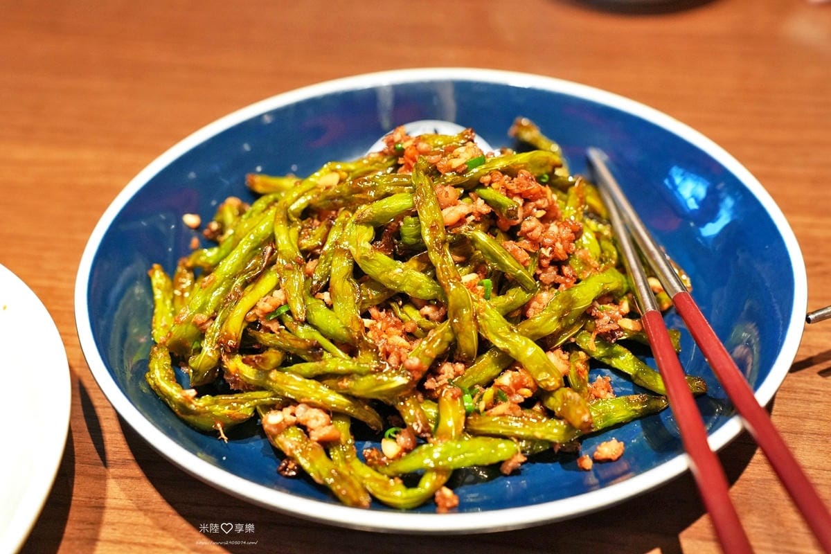 竹北-開飯川食堂➤開飯X鄭智善聯名新品✔麻辣奶油金絲蝦球✔鳥 竹北-開飯川食堂➤開飯X鄭智善聯名新品✔麻辣奶油金絲蝦球✔鳥