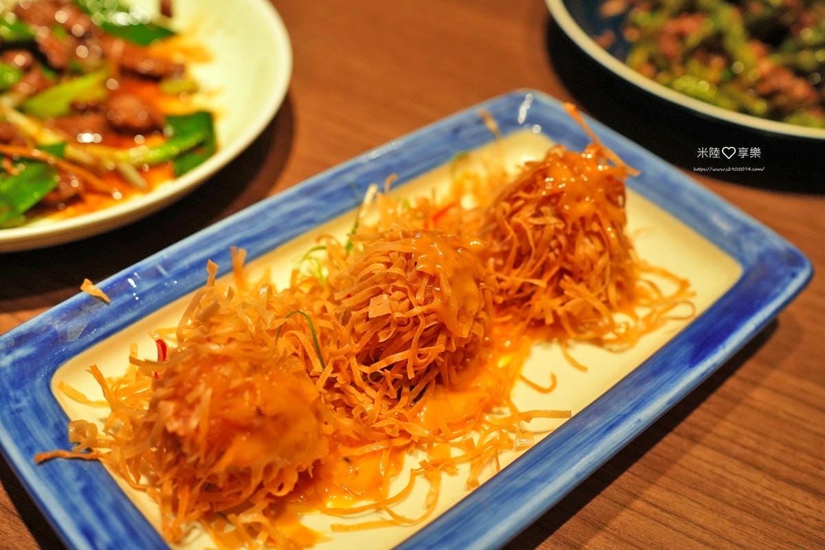 竹北-開飯川食堂➤開飯X鄭智善聯名新品✔麻辣奶油金絲蝦球✔鳥 竹北-開飯川食堂➤開飯X鄭智善聯名新品✔麻辣奶油金絲蝦球✔鳥