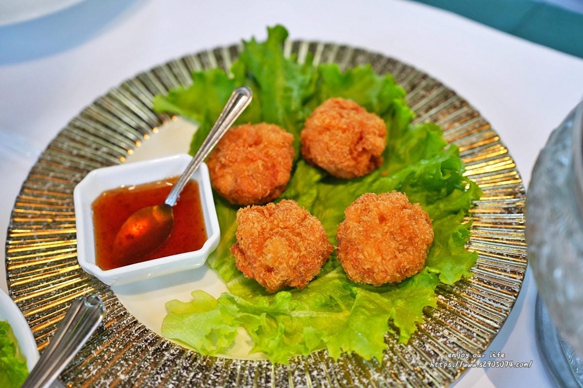 高雄-夜泰美泰式料理餐廳➤淨園農場店✔用餐氛圍很棒✔食物好吃 高雄-夜泰美泰式料理餐廳➤淨園農場店✔用餐氛圍很棒✔食物好吃