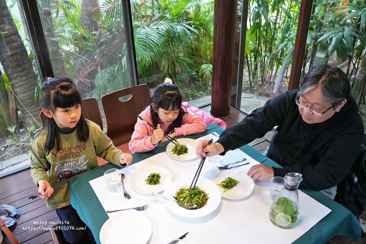 高雄-夜泰美泰式料理餐廳➤淨園農場店✔用餐氛圍很棒✔食物好吃 高雄-夜泰美泰式料理餐廳➤淨園農場店✔用餐氛圍很棒✔食物好吃