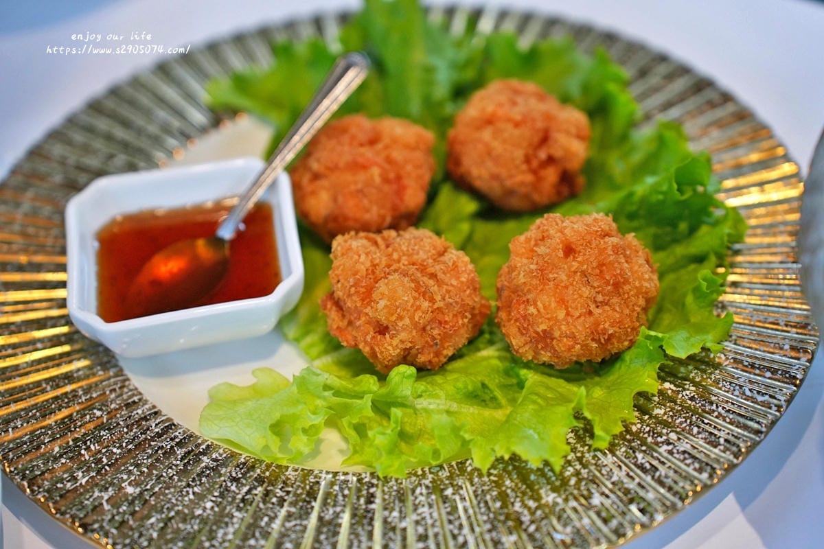 高雄-夜泰美泰式料理餐廳➤淨園農場店✔用餐氛圍很棒✔食物好吃 高雄-夜泰美泰式料理餐廳➤淨園農場店✔用餐氛圍很棒✔食物好吃
