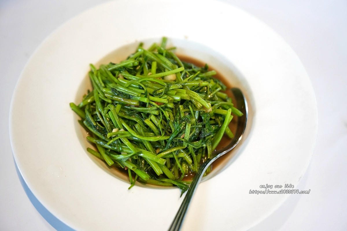 高雄-夜泰美泰式料理餐廳➤淨園農場店✔用餐氛圍很棒✔食物好吃 高雄-夜泰美泰式料理餐廳➤淨園農場店✔用餐氛圍很棒✔食物好吃