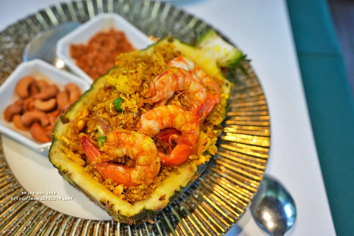 高雄-夜泰美泰式料理餐廳➤淨園農場店✔用餐氛圍很棒✔食物好吃 高雄-夜泰美泰式料理餐廳➤淨園農場店✔用餐氛圍很棒✔食物好吃