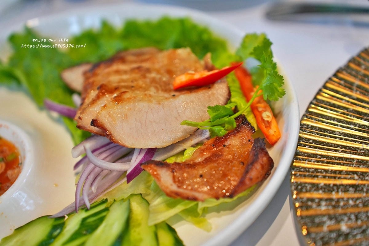 高雄-夜泰美泰式料理餐廳➤淨園農場店✔用餐氛圍很棒✔食物好吃 高雄-夜泰美泰式料理餐廳➤淨園農場店✔用餐氛圍很棒✔食物好吃