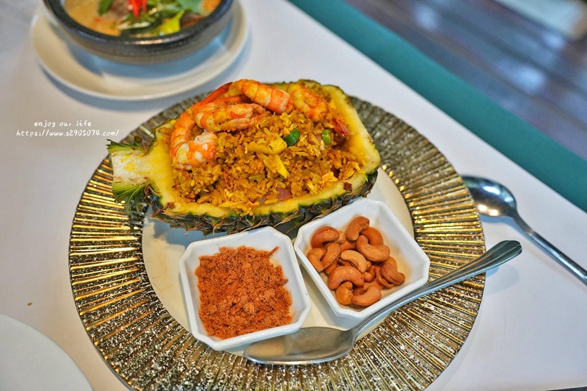 高雄-夜泰美泰式料理餐廳➤淨園農場店✔用餐氛圍很棒✔食物好吃 高雄-夜泰美泰式料理餐廳➤淨園農場店✔用餐氛圍很棒✔食物好吃