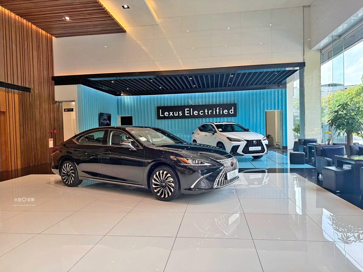 Lexus新竹所➤到保養廠不再那麼無趣,有哈根達司、米漢堡、 Lexus新竹所➤到保養廠不再那麼無趣,有哈根達司、米漢堡、