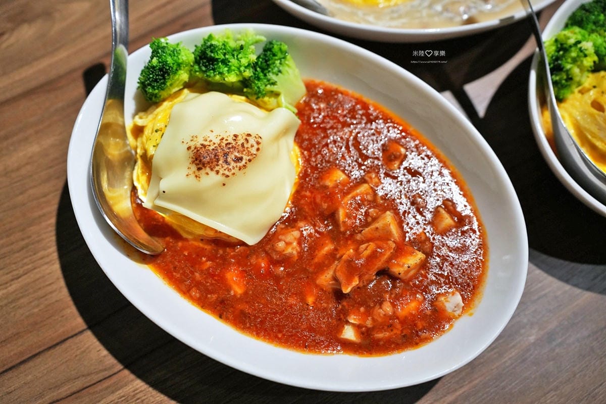 竹北-軟蛋醬蛋包飯專門製作所(竹北店)✓各種醬汁等你來嚐鮮 竹北-軟蛋醬蛋包飯專門製作所(竹北店)✓各種醬汁等你來嚐鮮