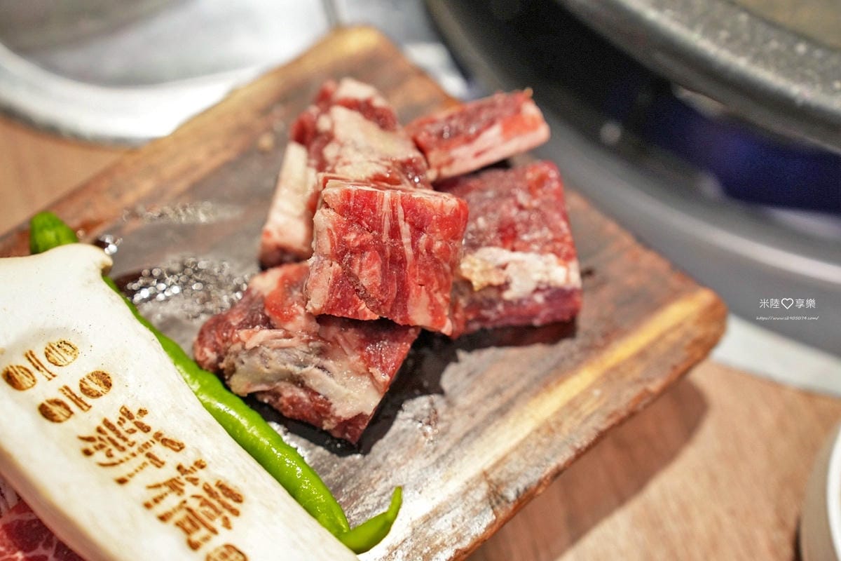 竹北-新橋韓式烤肉✔專人代烤✔小菜可續