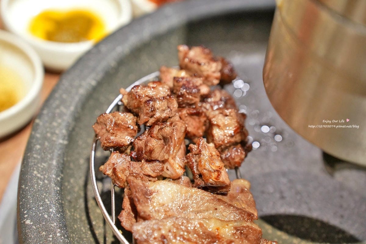 竹北-新橋韓式烤肉✔專人代烤✔小菜可續