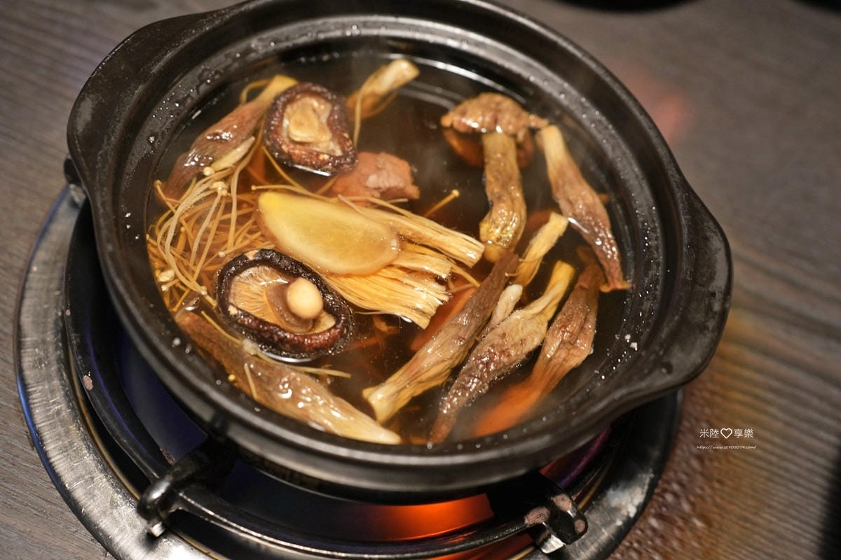 南投-菇神鹿谷店米其林必比登推薦各種菇類料理 - 第22張圖 南投-菇神鹿谷店米其林必比登推薦各種菇類料理