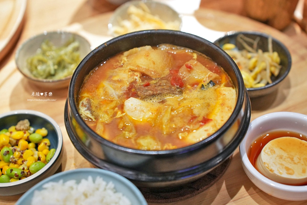 竹北-上善豆家豆腐鍋定食｜蔬食餐廰｜竹北大遠百