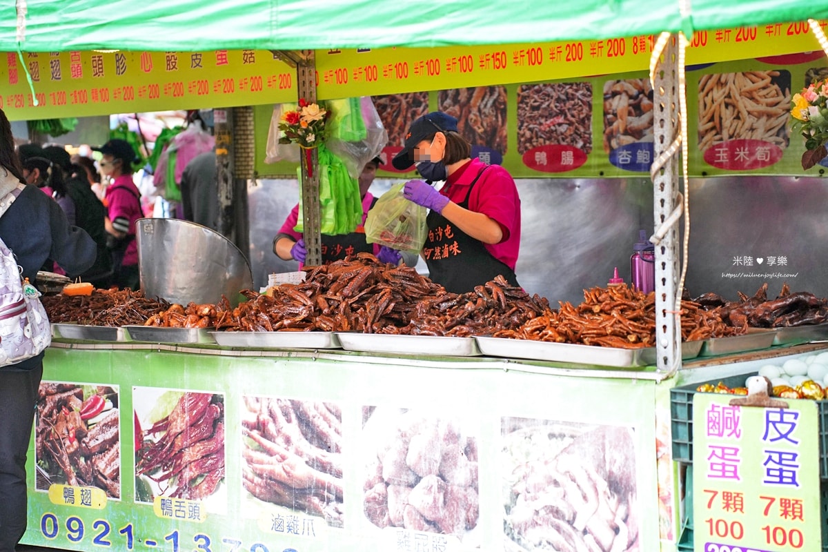 苗栗通霄-白沙屯拱天宮|文創商品|附近美食
