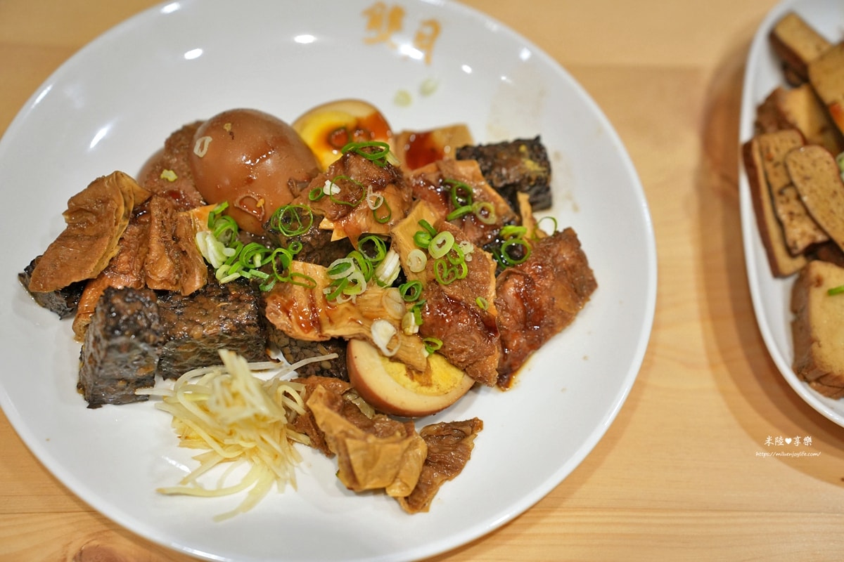 竹北-雙月食品社|超人氣名店米其林必比登推薦|養生雞湯|黑松露拌麵 - 第22張圖 竹北-雙月食品社|超人氣名店米其林必比登推薦|養生雞湯|黑松露拌麵