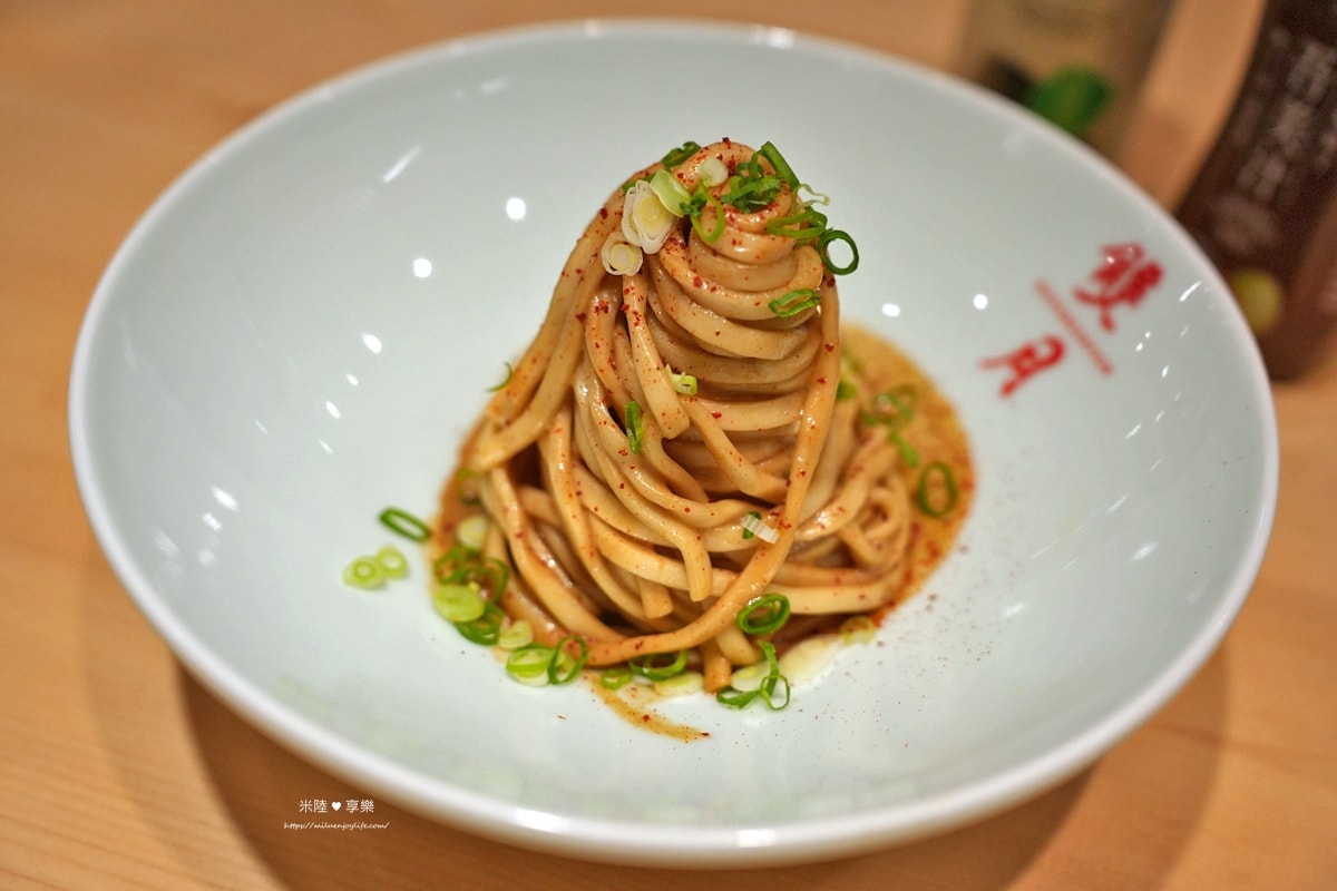 竹北-雙月食品社|超人氣名店米其林必比登推薦|養生雞湯|黑松露拌麵 - 第30張圖 竹北-雙月食品社|超人氣名店米其林必比登推薦|養生雞湯|黑松露拌麵