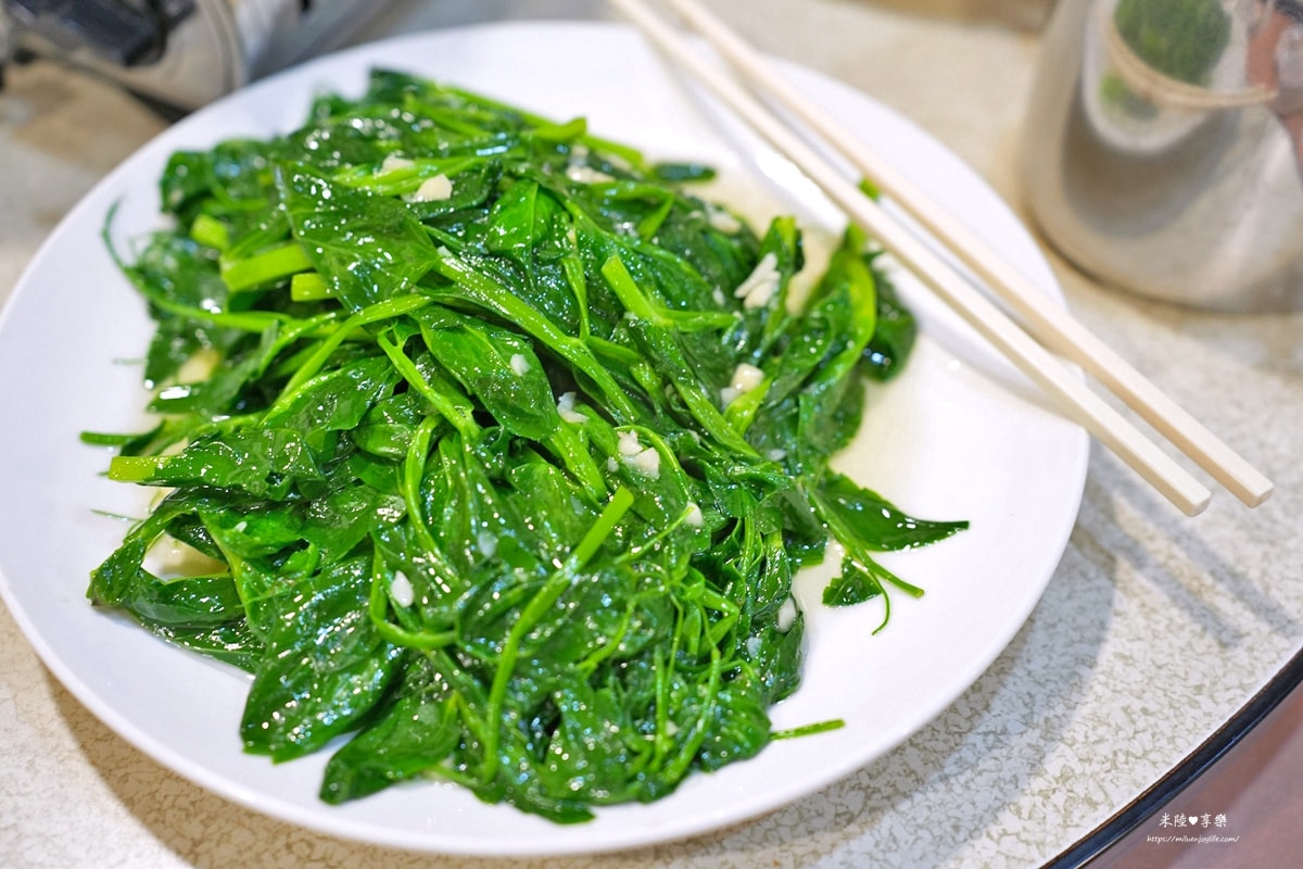 新竹-瑩珍園小館|新竹最強脆皮烤鴨|超人氣酸白菜鍋|完整菜單