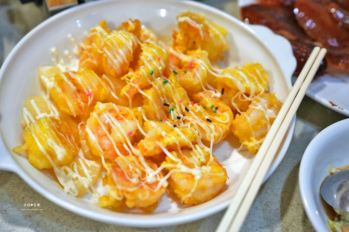 新竹-瑩珍園小館|新竹最強脆皮烤鴨|超人氣酸白菜鍋|完整菜單