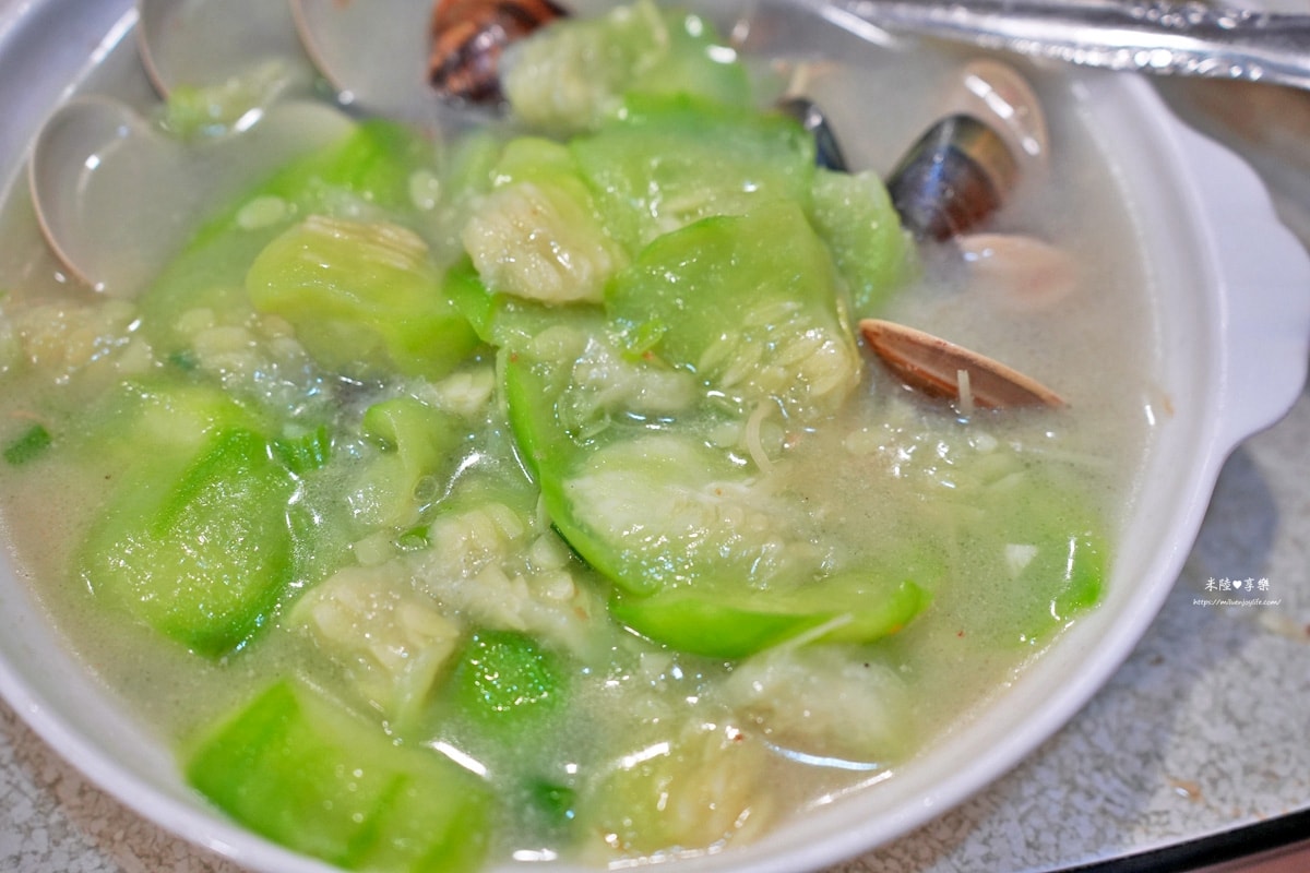 新竹-瑩珍園小館|新竹最強脆皮烤鴨|超人氣酸白菜鍋|完整菜單