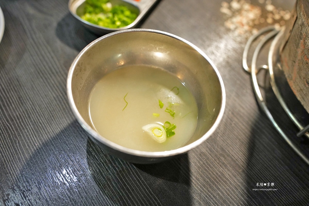 高雄-焼肉ショジョ Yakiniku SHOJO高雄形象概念店|燒究餐飲集團|單點燒肉店 - 第22張圖 高雄-焼肉ショジョ Yakiniku SHOJO高雄形象概念店|燒究餐飲集團|單點燒肉店