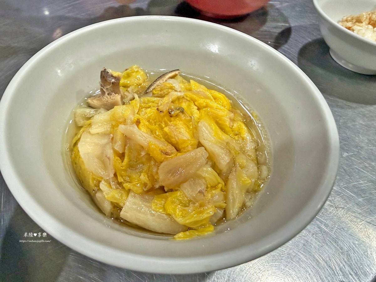 新竹-翁記滷肉飯|牛埔店|肥瘦肉滷肉飯|香菇雞湯