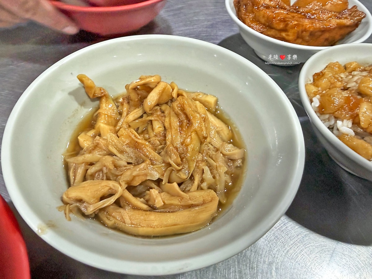 新竹-翁記滷肉飯|牛埔店|肥瘦肉滷肉飯|香菇雞湯
