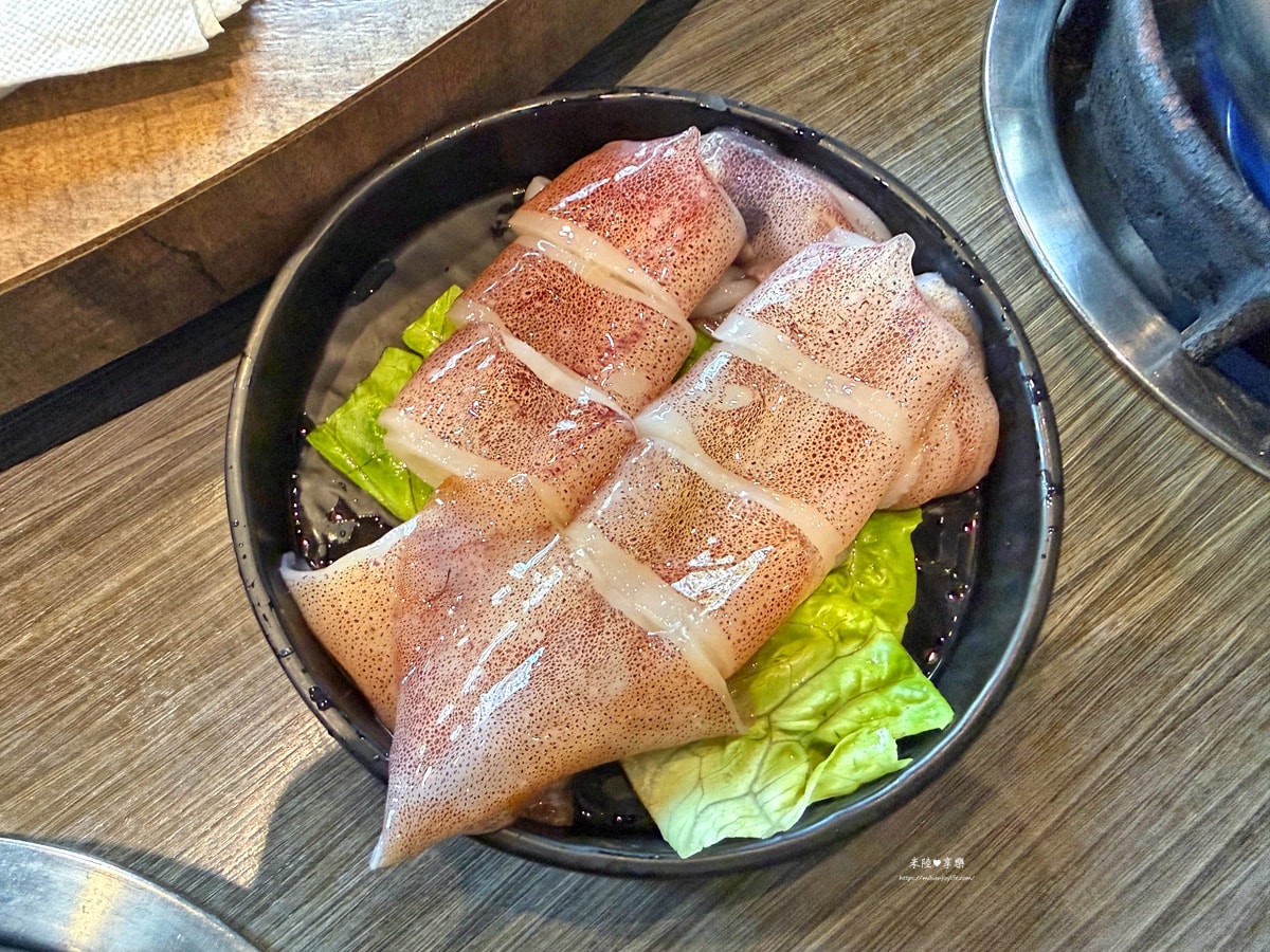 新竹-鼎盛十里鍋の物|長輩慶生好選擇|幾歲送幾隻蝦|專屬停車塲